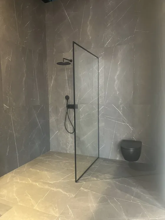 Walk-in tuš kabine